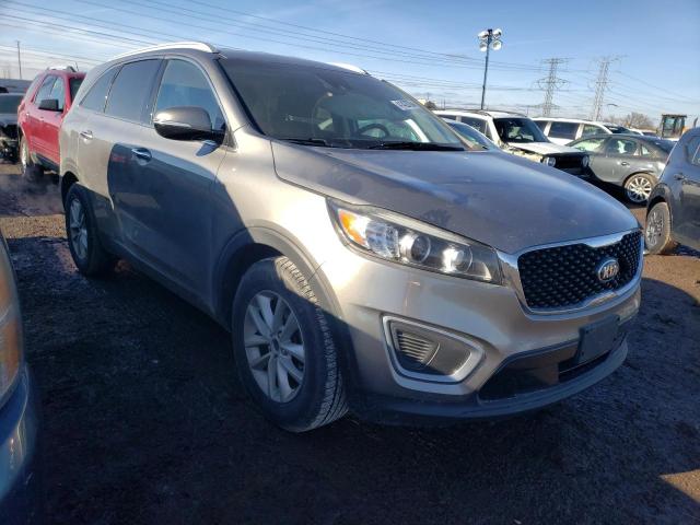 5XYPG4A57HG242074 - 2017 KIA SORENTO LX SILVER photo 4