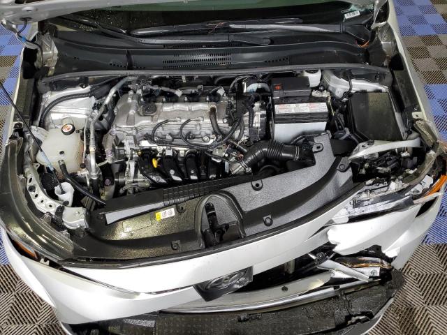 5YFEPMAE0MP253737 - 2021 TOYOTA COROLLA LE SILVER photo 11