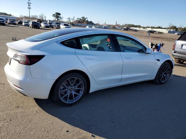 5YJ3E1EA2LF793314 - 2020 TESLA MODEL 3 WHITE photo 3