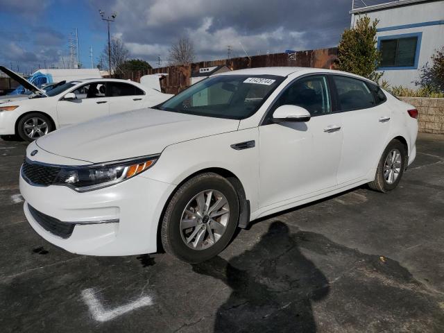 KNAGT4L30J5205290 - 2018 KIA OPTIMA LX WHITE photo 1