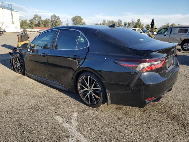 4T1G11AK6RU258834 - 2024 TOYOTA CAMRY SE NIGHT SHADE BLACK photo 2