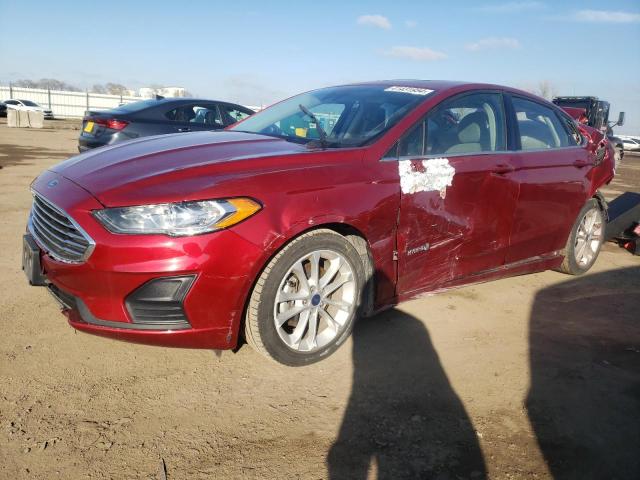 3FA6P0LU1KR264048 - 2019 FORD FUSION SE RED photo 1