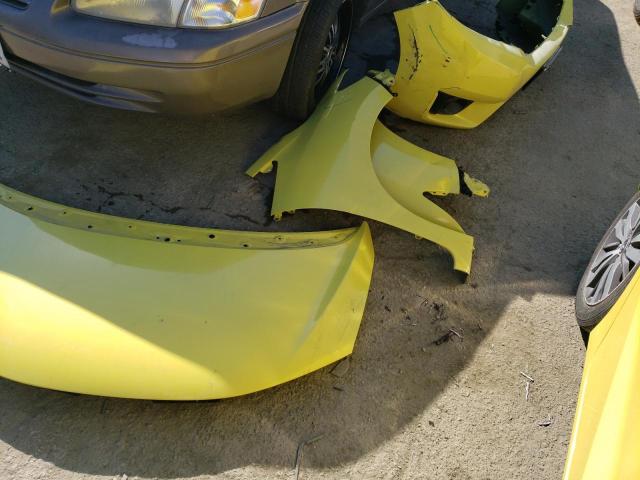 3HGGK5H83FM747275 - 2015 HONDA FIT EX YELLOW photo 12