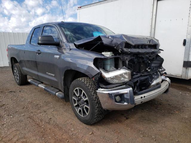 5TFUY5F13HX619542 - 2017 TOYOTA TUNDRA DOUBLE CAB SR/SR5 GRAY photo 4