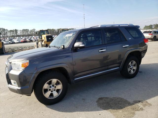 JTEBU5JR5B5035903 - 2011 TOYOTA 4RUNNER SR5 SILVER photo 1