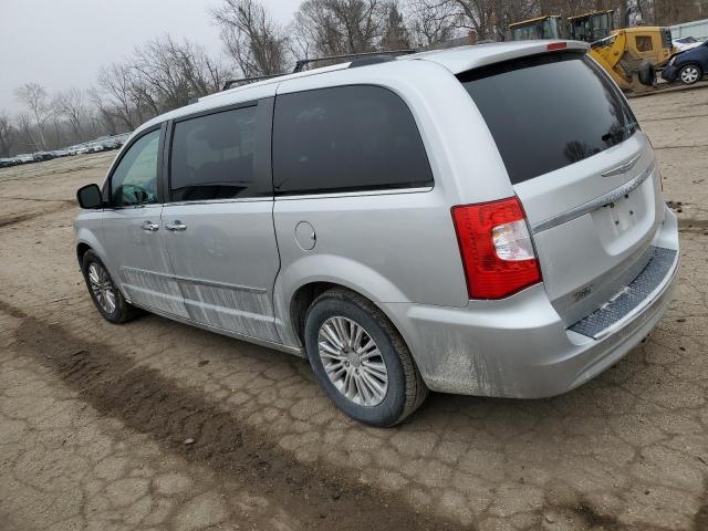 2A4RR6DG9BR712873 - 2011 CHRYSLER TOWN & COU LIMITED SILVER photo 2