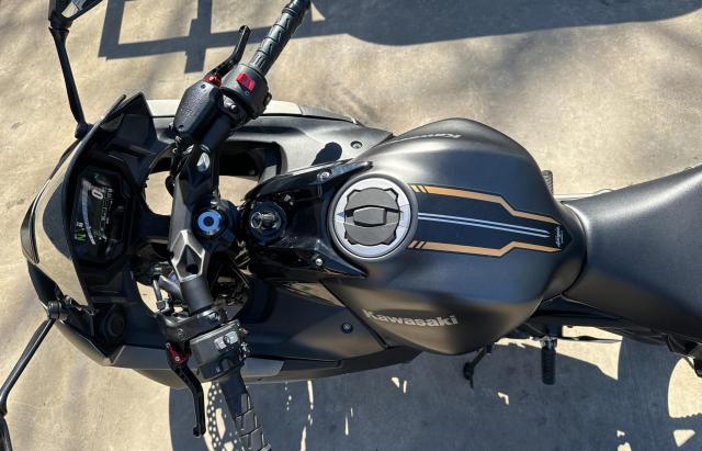 ML5EXER15PDA89123 - 2023 KAWASAKI EX650 R Сұр фото 9