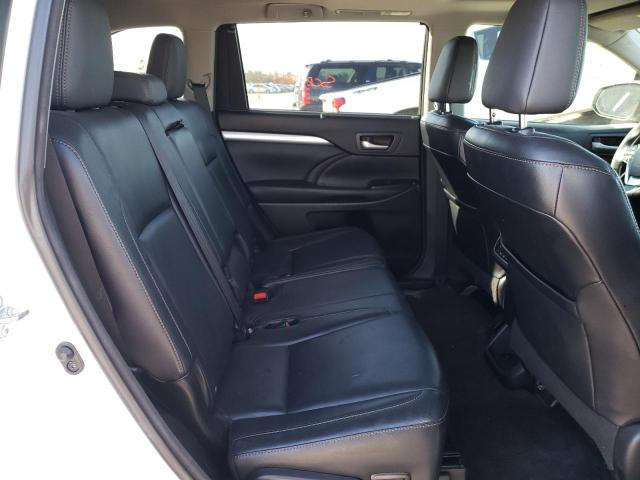 5TDJKRFH3GS262330 - 2016 TOYOTA HIGHLANDER XLE WHITE photo 11