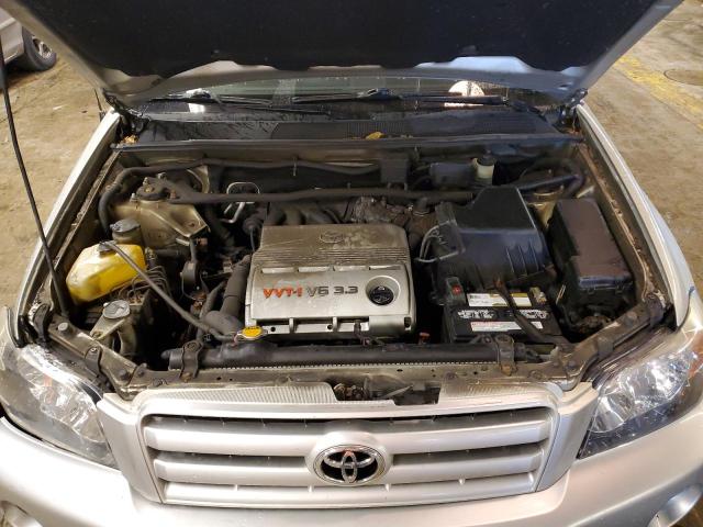 JTEEP21AX40065718 - 2004 TOYOTA HIGHLANDER SILVER photo 11