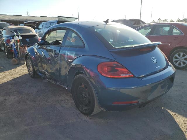 3VWJ17AT3GM638072 - 2016 VOLKSWAGEN BEETLE SE BLUE photo 2