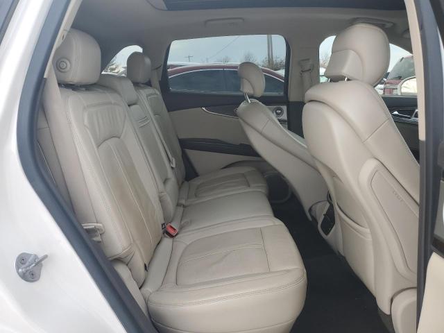 2LMTJ6LR8GBL53988 - 2016 LINCOLN MKX RESERVE WHITE photo 11