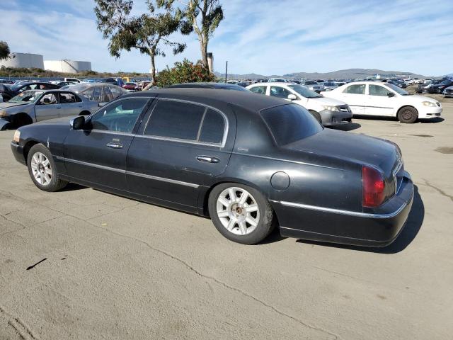 2LNBL8EV1BX757170 - 2011 LINCOLN TOWN CAR EXECUTIVE L BLACK photo 2