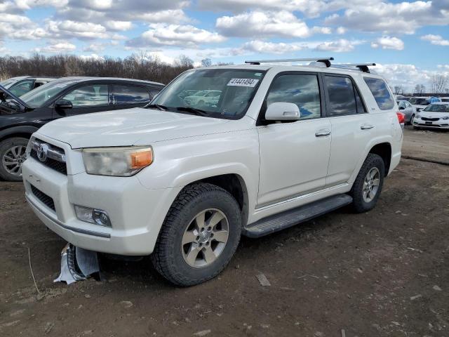 JTEBU5JR9A5018732 - 2010 TOYOTA 4RUNNER SR5 WHITE photo 1