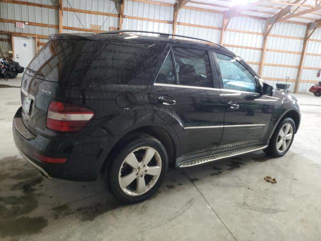 4JGBB8GB3BA642567 - 2011 MERCEDES-BENZ ML 350 4MATIC BLACK photo 3