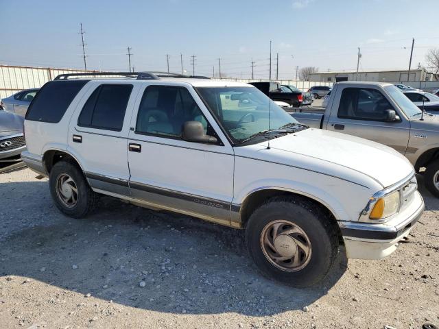 1GNDT13W0V2104490 - 1997 CHEVROLET BLAZER WHITE photo 4