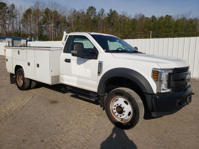 1FDUF4GY1KDA27296 - 2019 FORD F450 SUPER DUTY WHITE photo 4