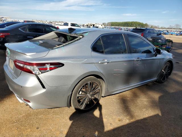 4T1B61HK3KU726686 - 2019 TOYOTA CAMRY XSE SILVER photo 3