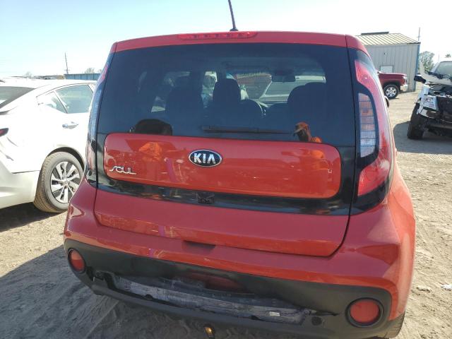 KNDJN2A28K7024526 - 2019 KIA SOUL RED photo 6