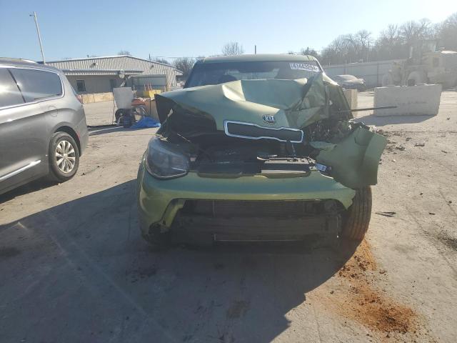 KNDJN2A21F7796100 - 2015 KIA SOUL GREEN photo 5