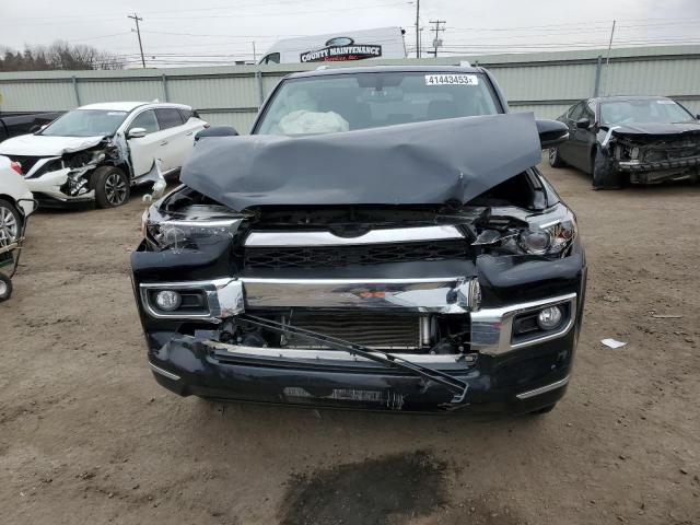 JTEBU5JR1J5581001 - 2018 TOYOTA 4RUNNER SR5/SR5 PREMIUM BLACK photo 5
