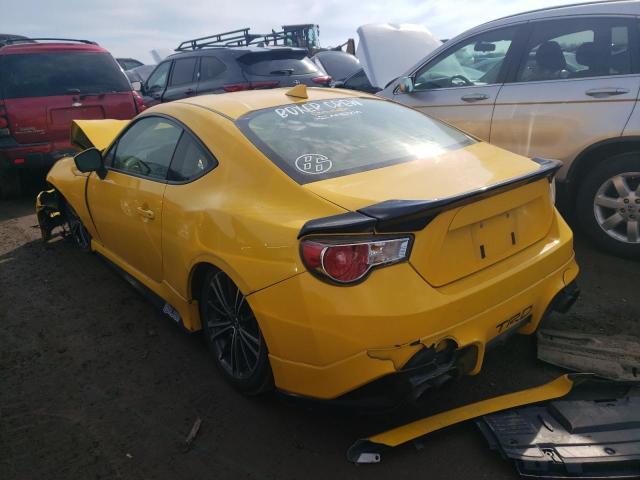 JF1ZNAA13F9707075 - 2015 TOYOTA SCION FR-S ყვითელი ფოტო 2