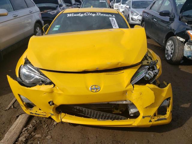 JF1ZNAA13F9707075 - 2015 TOYOTA SCION FR-S ყვითელი ფოტო 5