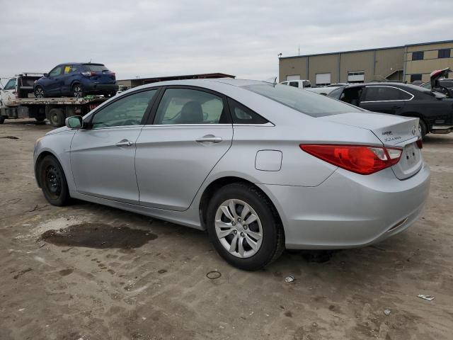 5NPEB4AC2CH312246 - 2012 HYUNDAI SONATA GLS SILVER photo 2