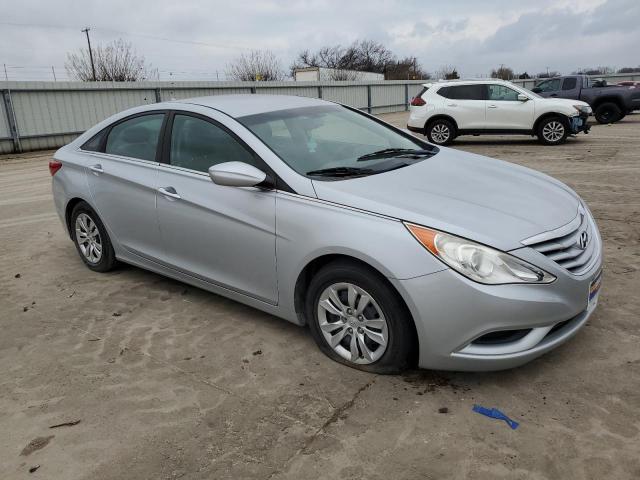 5NPEB4AC2CH312246 - 2012 HYUNDAI SONATA GLS SILVER photo 4