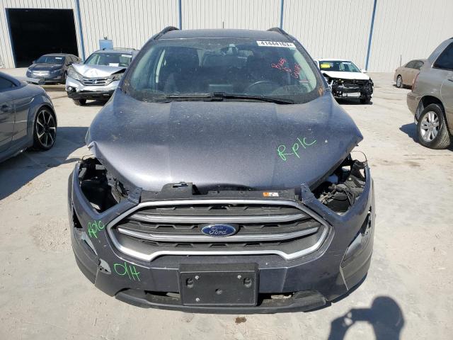 MAJ6P1UL5JC225942 - 2018 FORD ECOSPORT SE GRAY photo 5