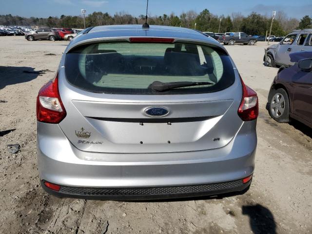 1FAHP3K20CL172665 - 2012 FORD FOCUS SE SILVER photo 6