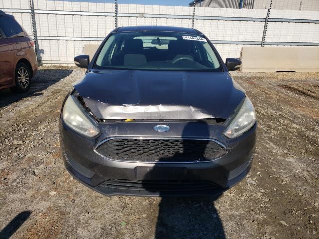 1FADP3K25FL275888 - 2015 FORD FOCUS SE CHARCOAL photo 5