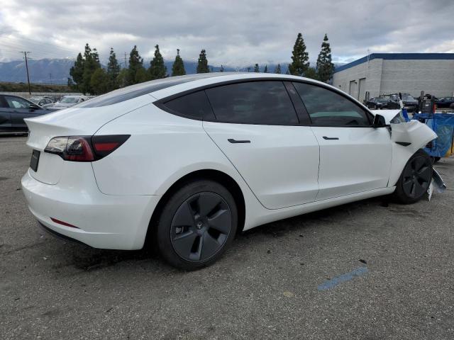 5YJ3E1EA0PF567343 - 2023 TESLA MODEL 3 WHITE photo 3