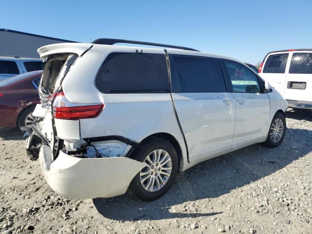 5TDYK3DC9GS700402 - 2016 TOYOTA SIENNA XLE WHITE photo 3