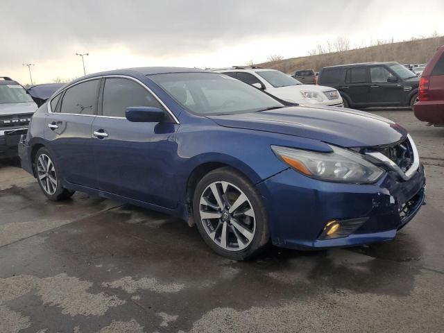 1N4AL3APXGC113798 - 2016 NISSAN ALTIMA 2.5 BLUE photo 4