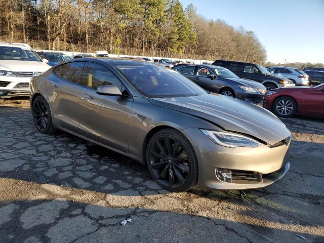 5YJSA1E16GF161946 - 2016 TESLA MODEL S GRAY photo 4