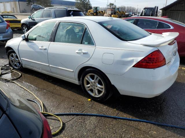 1HGCM56766A125608 - 2006 HONDA ACCORD EX WHITE photo 2