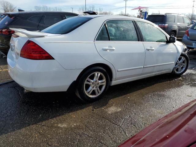 1HGCM56766A125608 - 2006 HONDA ACCORD EX WHITE photo 3