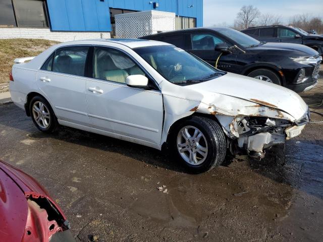 1HGCM56766A125608 - 2006 HONDA ACCORD EX WHITE photo 4