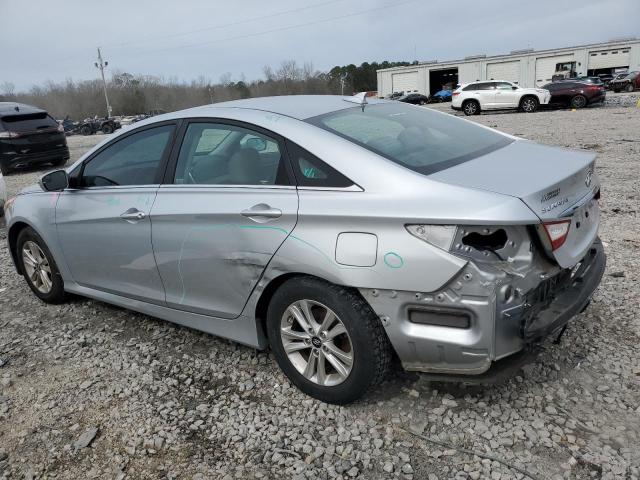 5NPEB4AC8EH942453 - 2014 HYUNDAI SONATA GLS SILVER photo 2