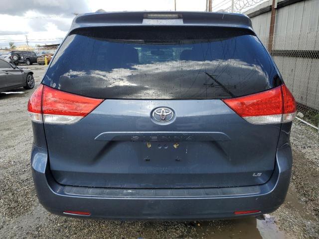 5TDKK3DC5DS325772 - 2013 TOYOTA SIENNA LE BLUE photo 6