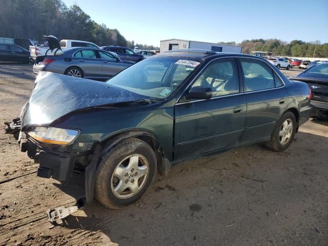 1HGCG1654WA076066 - 1998 HONDA ACCORD EX GREEN photo 1