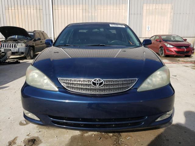 4T1BE32K94U290114 - 2004 TOYOTA CAMRY LE BLUE photo 5