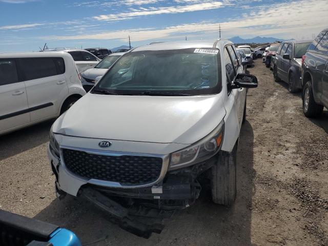 KNDMB5C11G6160151 - 2016 KIA SEDONA LX WHITE photo 5