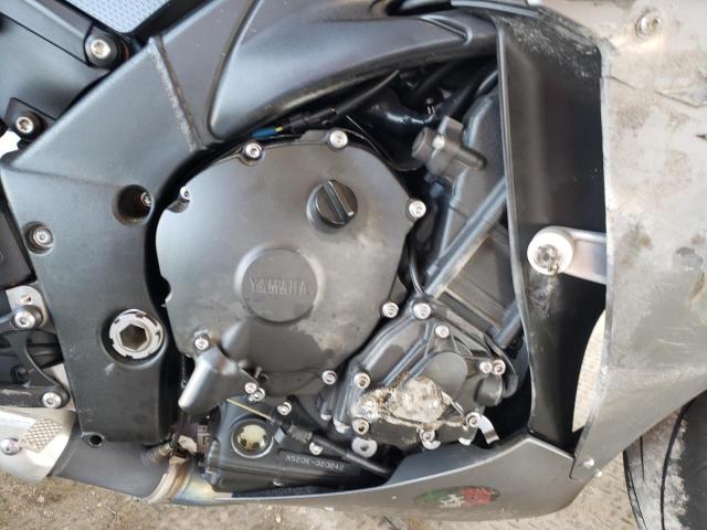 JYARN23E3DA015728 - 2013 YAMAHA YZFR1 GRAY photo 7