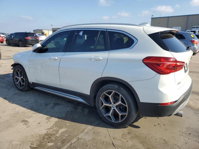 WBXHU7C55K5N39911 - 2019 BMW X1 SDRIVE28I WHITE photo 2