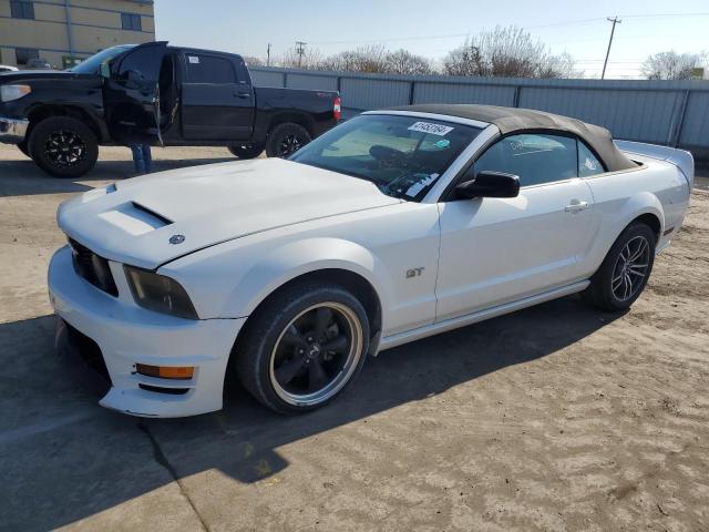 1ZVHT85H465255444 - 2006 FORD MUSTANG GT WHITE photo 1