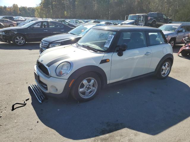 2011 MINI COOPER, 
