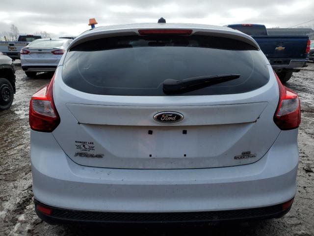 1FAHP3K25CL376443 - 2012 FORD FOCUS SE WHITE photo 6