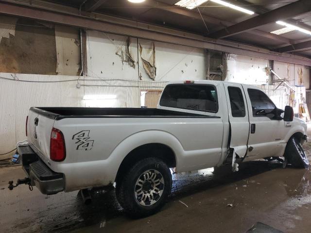 1FTSX21P46EA12434 - 2006 FORD F250 SUPER DUTY WHITE photo 3