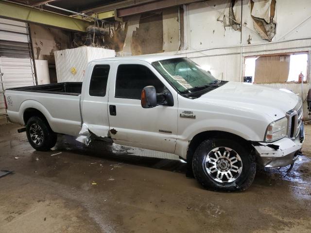 1FTSX21P46EA12434 - 2006 FORD F250 SUPER DUTY WHITE photo 4